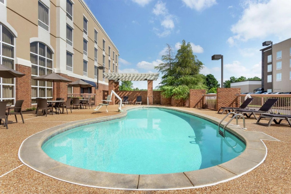 Hampton Inn By Hilton & Suites Montgomery-East Chase, Al Main image